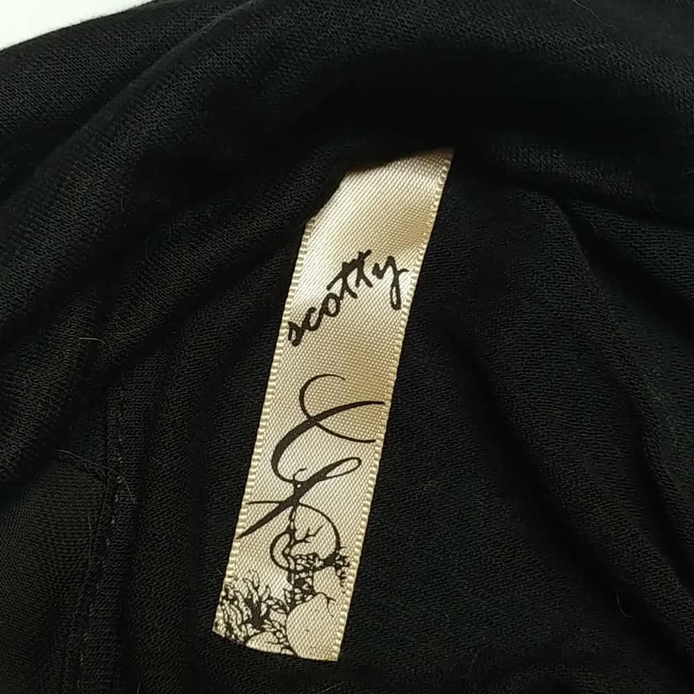 Skull Cross Top, Lightweight - Picture 5 of 5
